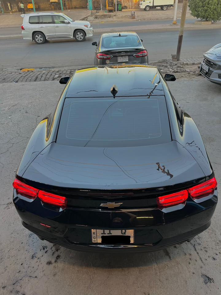 السلام عليكم 

للبيع كمارو ٢٠٢٣ ايكوبوست 
رقم بغداد الجديد 
ماشية ٥٠ الف كيلو 
مواصفات : شاشة، كراسي كهرباء، كامرة، بجم ss
الضرر جاملغ وبنيد جهة السايق وبيها تعديل بالشاصي 
محرك كير كفالة، تراي وين متحب 

بسعر مناسب تجي تفحص الكير المحرك تراي فقط 
سيارة حلوة ونظيفة. 
السعر ١١٥$
بغداد : ***********
