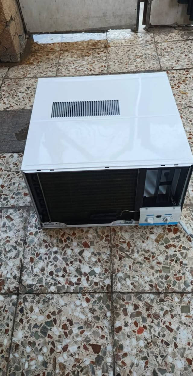 مكيف جنرال ماكس طنين تدفئة تبريد نظافة ميه بلميه اخو الجديد استعمال قليل بلادي ماداخل تصليح شرط ثلج مكاني بغداد الامين ***********
