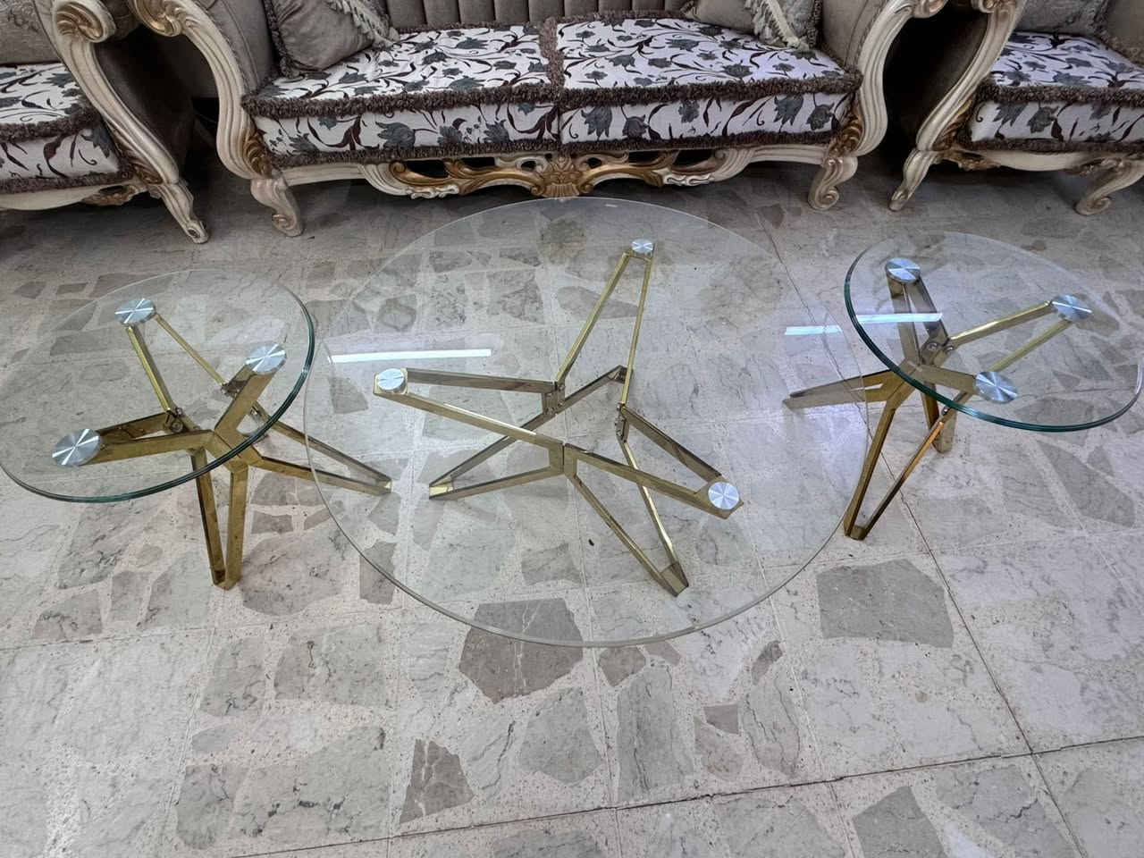 اغراض مستعملة للبيع ***********
