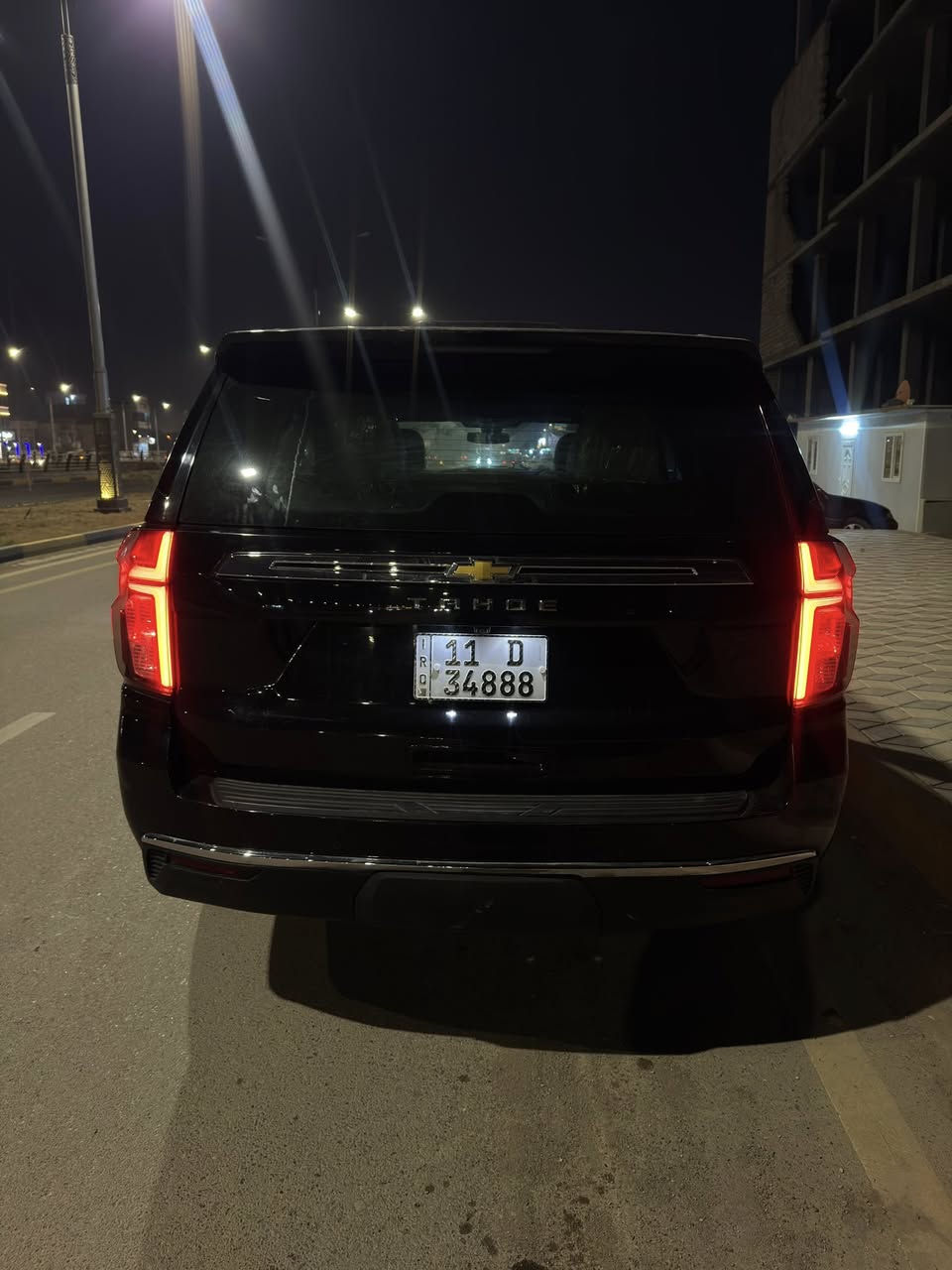 تاهو خليجي موديل ٢١وكاله المنصور لون اسود رقم بغداد دوالي باسمي السعر٤٢٥٠٠ العنوان ديالى بعقوبه رقم الهاتف *********** مكينه وكير كفاله مامفتوح فقط بارد بجاملغ الامامي اثرشخط  السياره بدون صبغ بيع ومراوس حسب القناعه
