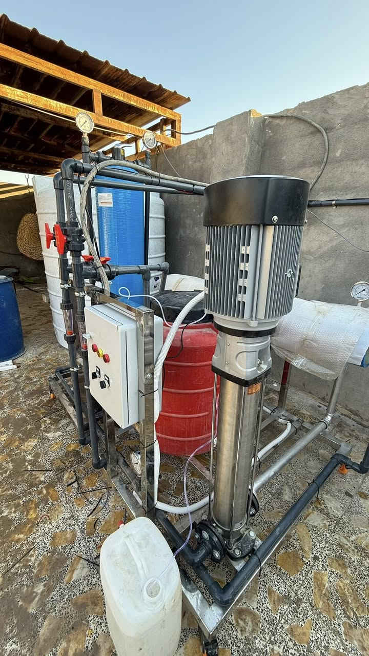 محطه 1000 لتر بالساعه تعمل ع املاح 15000 (نظام بحري)
في محافضه البصره ( الزريجي) 
للطلب او اللاستفسار  ***********  📞📞
