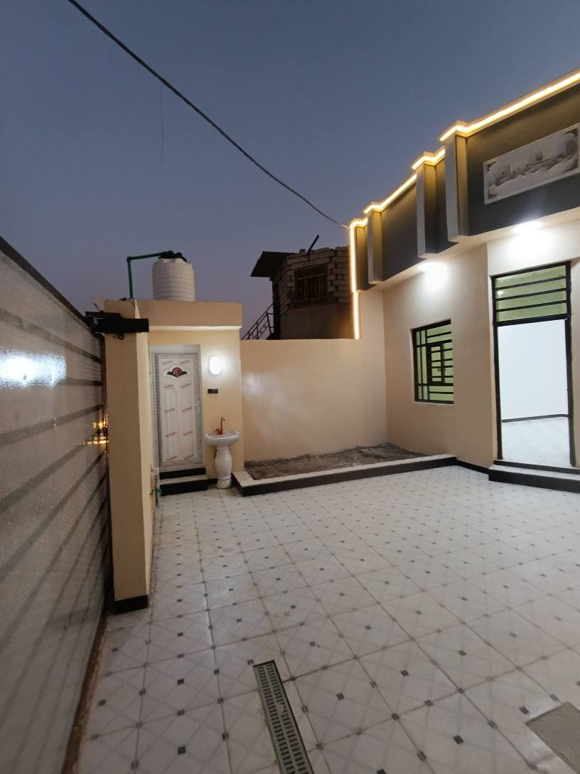 ✳يعــــلن مكتــــب عقــــــــارات بلـــــــــــــــد✳️
***********📞📞
🔸️ع دار  للبيع  في شط العرب الصقر
مساحته 200 مــــــــــتر  
♦️  يحتوي ع غرفتين وصالة ومطبخ واستقبال وحمامات كراج
الســـعر  83وبي مجال 
للإستفسار ***********
🔹️العنوان المكتب عقـــــــارات بلــــــــــــد باليوبه قرب مدرسه ام أيمن

♦️نستقبل كافة العروضات في شط العرب البصرة, العراق
