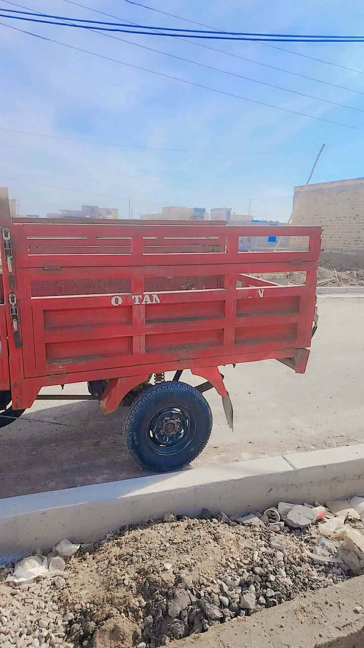 السلام عليكم ستوته همر   اوراق وكيله سيد خلدون شاصي مكفول محرك نضيف موجوده بالعماره ***********
