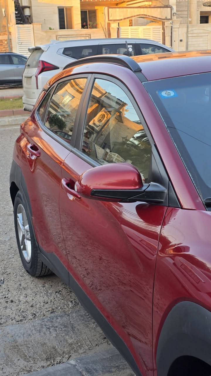 السلام عليكم 
هونداي كونا ٢٠١٩ للبيع 
حادث دعاميه فقط بدون ايرباك واضح بالسونار 
تبريد تدفئه كله جاهز 
مبدله محرك جديد مال شركة قبل اقل شهر 
ماشيه ١٦٥ الف كيلو  
سياره كير محرك حدادية جاهزه 
داخلها اسود جديد 
تخم تايرات جدد 
السونار واضح سعر [$130] سياره بسمنه تحويل ثاني يوم 
عنوان واسط كوت رقم الهاتف ***********
