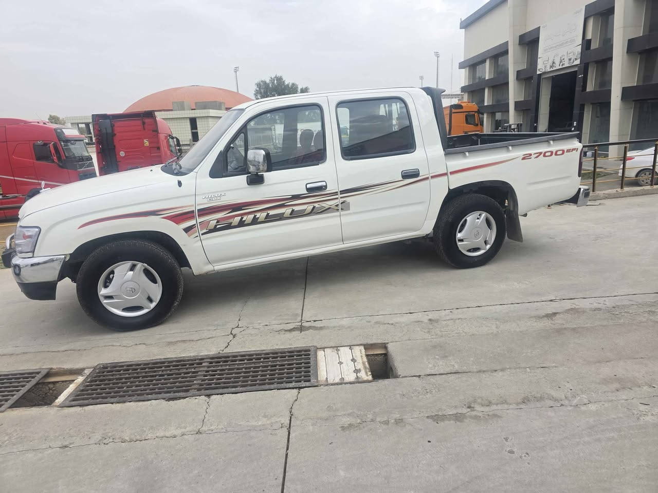 سلام علیکم 
جمرە2005 رقم اربیل بسمی
محرک شریکە مامفتوح
کیرشاصی اکسل کل بشرط
جوە قباغ بنزین بی شویە سبغ
باقی کفاله عامه 
تبرید تدفئە باورJLXفول
مکانی سلیمانیە کلار خابر خدمتک
*********** كركوك, العراق
