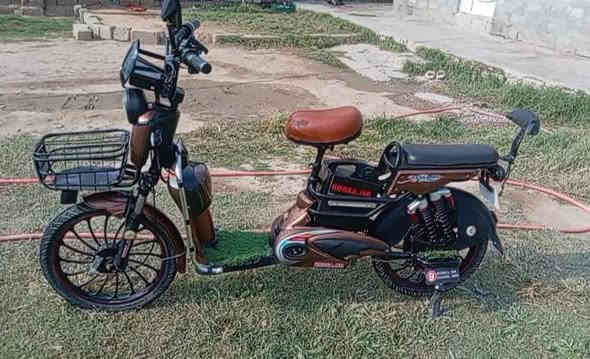 السلام عليكم موطور شحن فول مواصفات كهربات كلوو شغال بطاري اصلي ما صاروو اسبوع من امبدل رقم الهاتف *********** مكان القياره قره الجدعه
