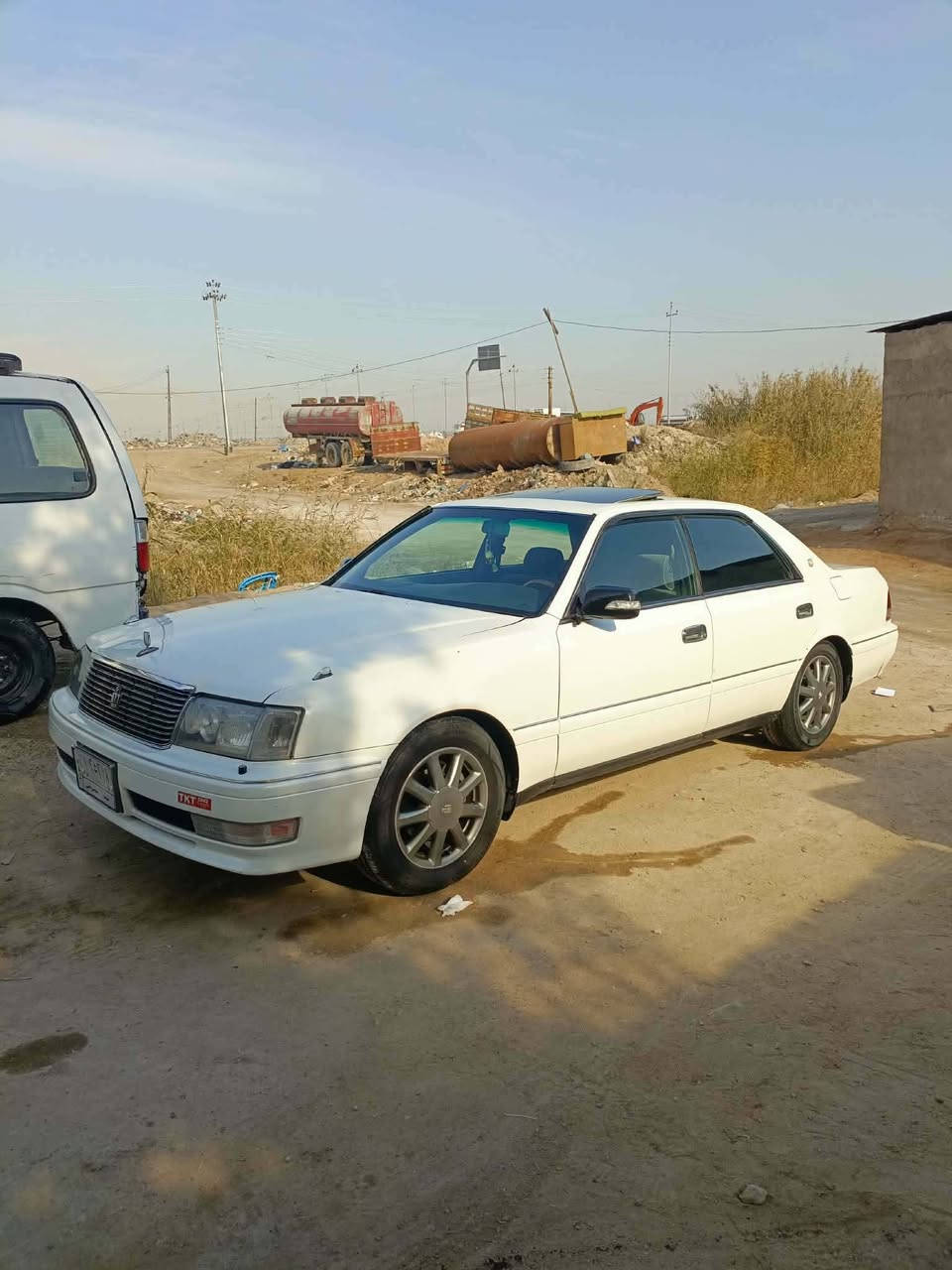 رأس لثورة البيع فاتحه ماكينه جديده تخم تاير وحداديه جديده شاشه 55 غرفه عسليه لايت ابو عيون بيها قماره رقم نجف باسم صاحبي كفاله من عدا القماره 98 وبيها مجال ***********
