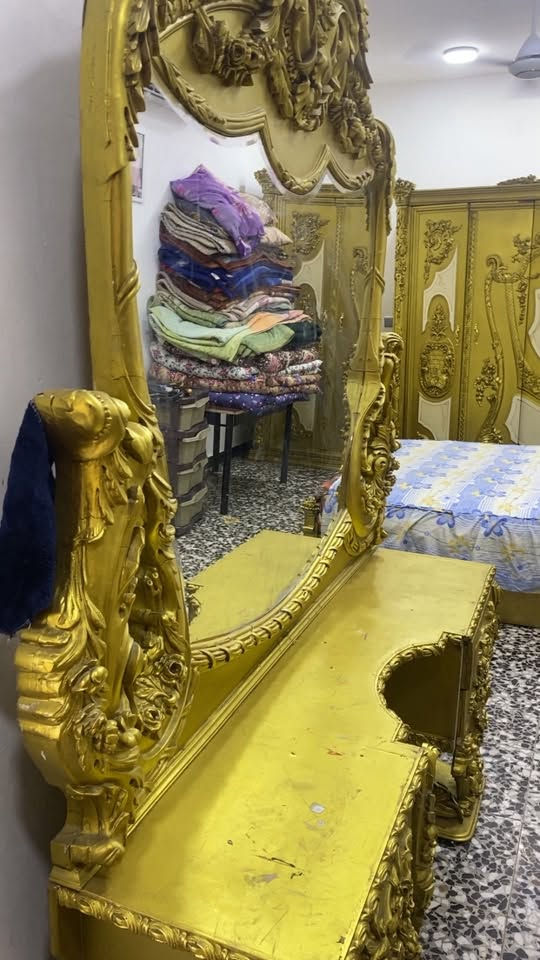 السلام عليكم غرفة زان مصري بسعر مناسب شراي يتصل ‭***********‬
