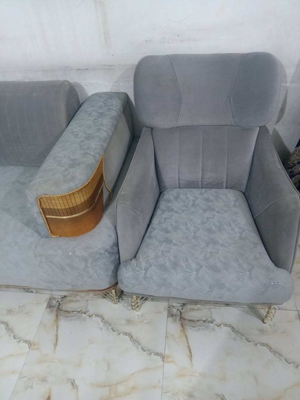 تخم كرويتات... تركي.. قلاب..عشر مقاعد  سعره ٣٢٥  نضيف.. ومرتب.. بدون ضرر.. بحاله ممتازه  مكانه كربلاء حي العامل  السوگ الاخير.. ت ***********

