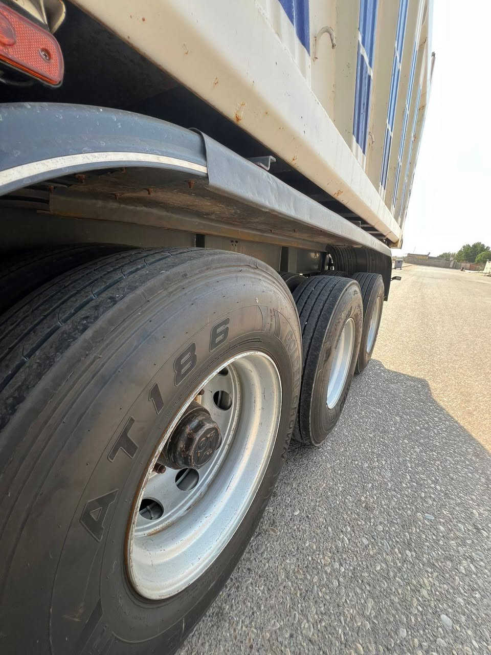 سكانيه 2008وعربانه ماك نيسان 27م كفاله عامه رقم سليمانيه جديد تخم تاير ***********
