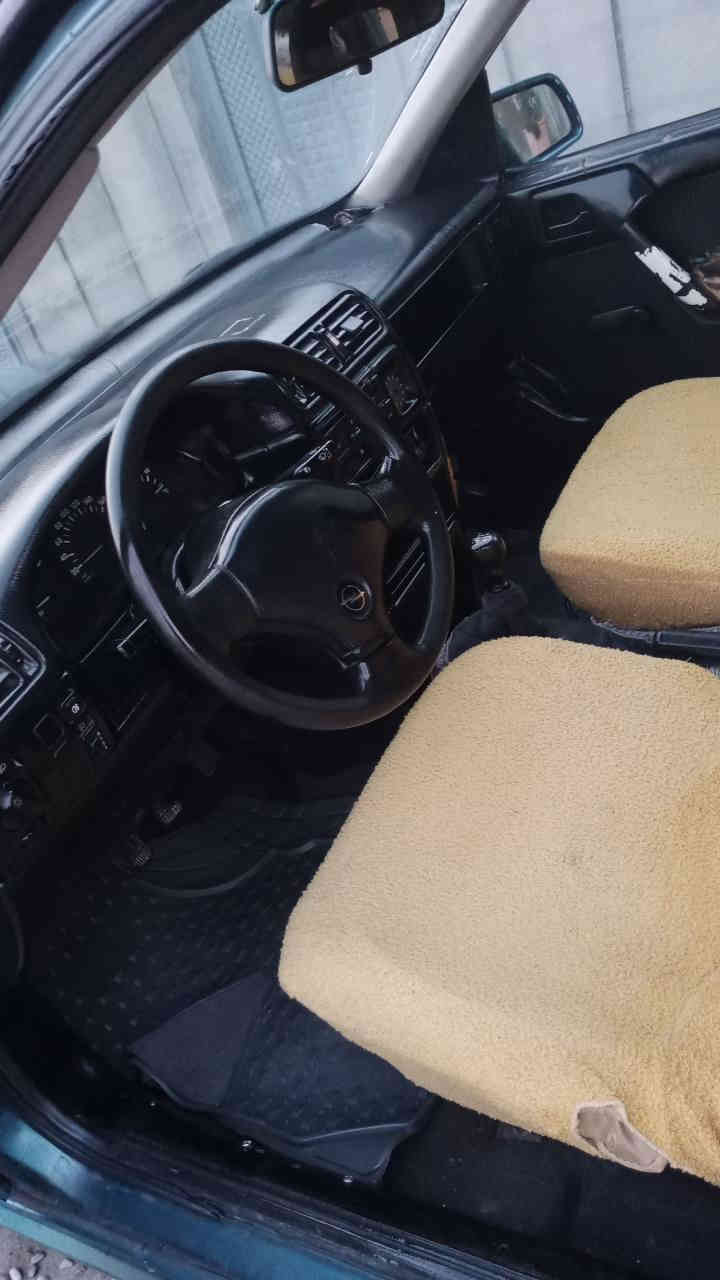 ئە و گوڵە بۆ فرۆشتن  16قایش پانی 93 علوجە    نرخ    15    سە یارە کە بڕاوە یە   ئڵوو گۆڕ ناکە م تە نها فرۆشتن کە مشتە ری نیت تکایە بزارمان مە کە*********** بشدار
