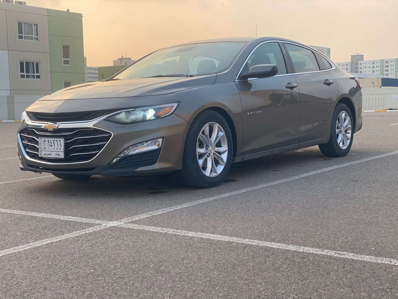 ماليبو 2020 LT
للبيع او مراوس 
السعر 129 ورقه 
موديل 2020 بغداد تحويل مباشر 
السيارة خير من الله
فئة LT (مواصفاتها معروفة)
بصمة تشغيل
بصمة أبواب
بصمة جنطة
تشغيل عن بعد
إطفاء تلقائي (Auto Stop)
كشن السائق كهربائي
فول تحكمات ستيرن
قطعتين تبريد
شاشة تدعم Apple CarPlay
محرك 1500 تيربو
حادث موضح بالصور
 جاملغ صبغ
بنيد صبغ
المحرك والگير 
كفالة 
العداد 103  ألف ميل
مكان السيارة
بغداد – بسمايه 
للتواصل
***********
