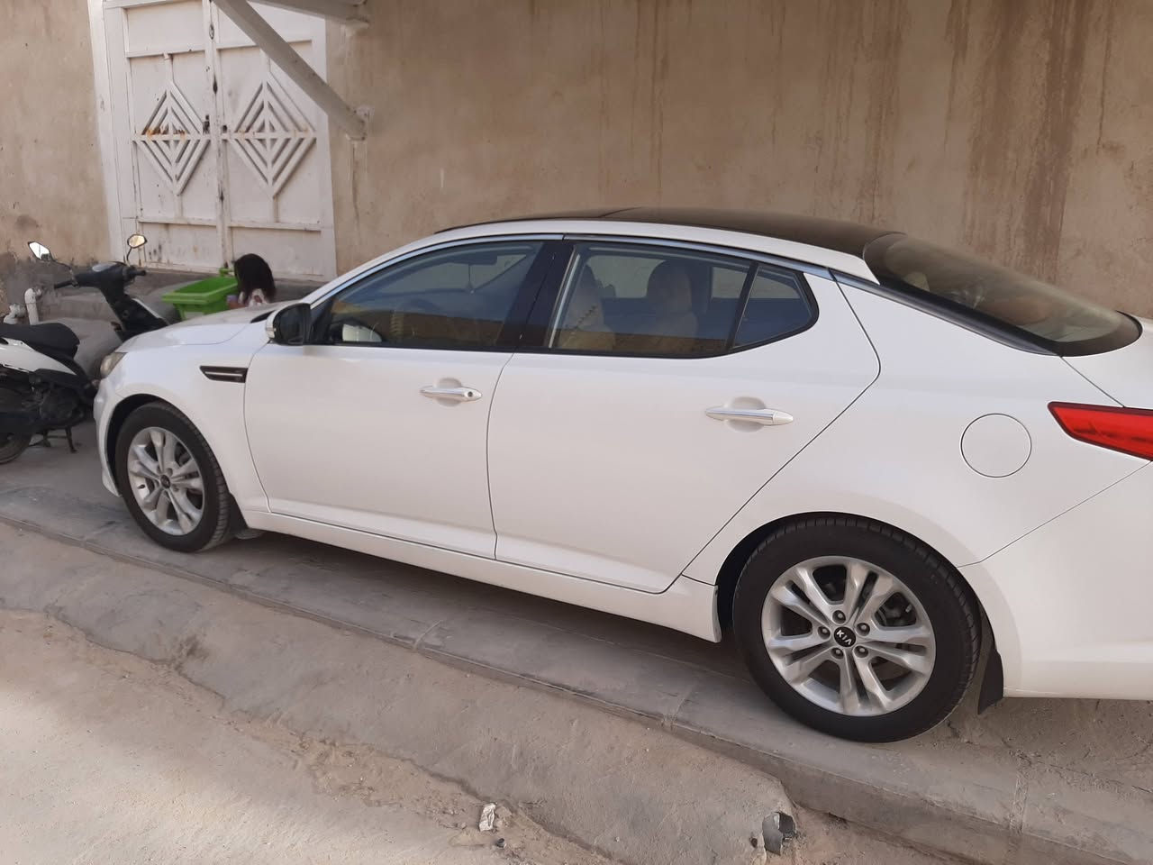 كيا اوبتيما موديل 11 خليجي محرك 2000دوش كفاله من التبديل بيها بارد الچاملغ الامامي 
تحكم ستيرن... حساس خلفي... قطعتين تبريد... بنوراما...مري شفط

السعر 118 
للاستفسار: ***********

المكان: ناصرية مركز
