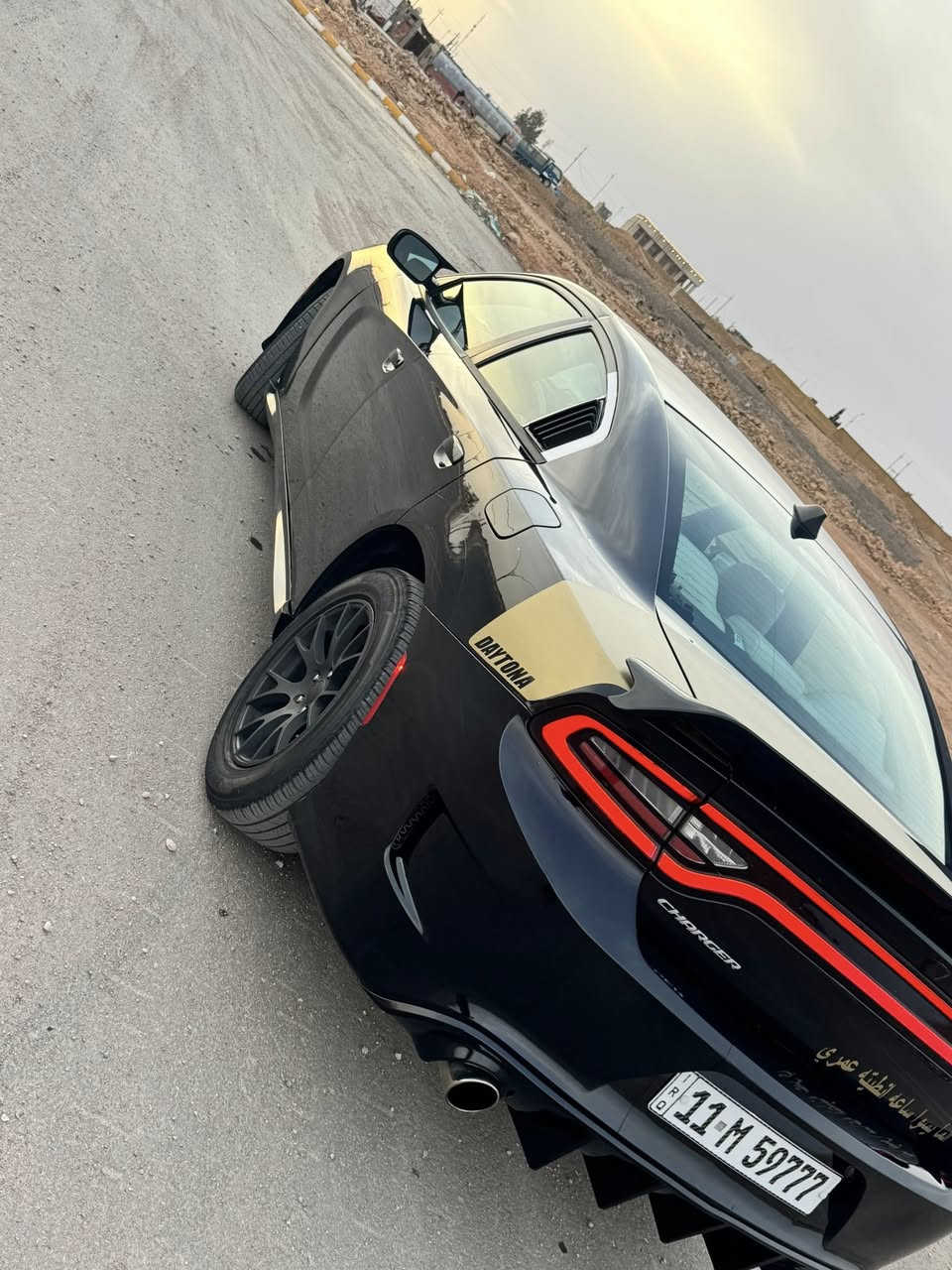 السلام عليكم 
من رخصة الادمن 
جارجر 2016
 مواصفات SXT 
تو ويل بنيد محدث
رقم بغداد مميز بسمي
صور الضرر بل منشور 
صبغ جاملغ امامي فقط
مكاني الانبار الرمادي
السعر 170 وبيها مجال
رقم تلفوني 
***********
