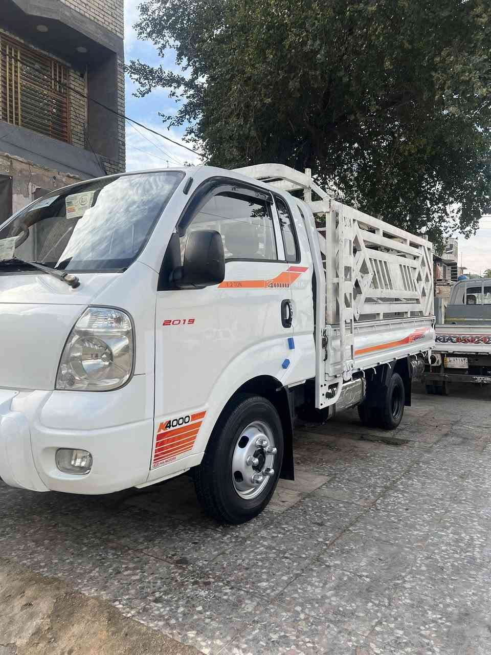 سلام عليكم
كيا فحل 2011 مفتوح محرك 4000
رقم بغداد سياره مكفوله تخم تاير صدر حداديه 
(السعر 117)الرقم *********** العنوان بغداد
