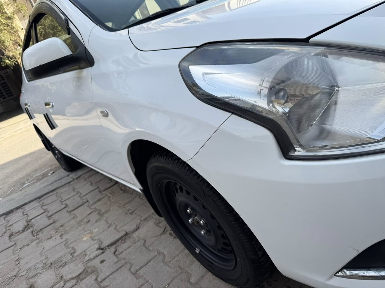 سني هندي 24  .ماشية 43 مكفولة من الصبغ وكلشي  *********** العنوان شارع فلسطين
