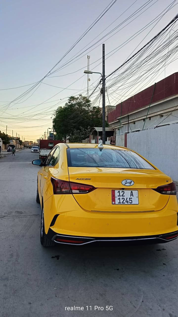 سيارة 🚗 اكسنت موديل 2023 كيرａｔ محرك شرط هيئة غرامات صفر رقم 📱 نينوئ شرط التحويل التواصل علئ الرقم *********** بيها منضومه غاز ⛽
