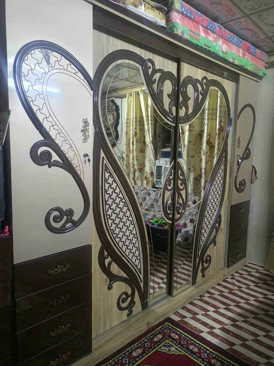 السلام عليكم غرفه تركيه مستعمله نضافتهه 90% 
9قطع العنوان بغداد جسر ديالى


**إذا كنت صاحب هذا الإعلان وتريد حذفه لأي سبب، رجاءا أرسل رسالة إلى الدعم الفني**