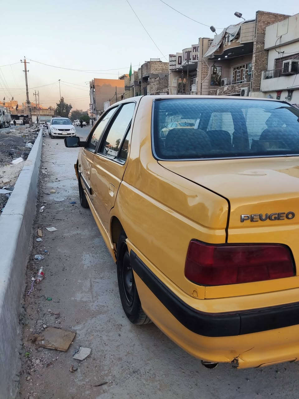 سلام عليكم شباب من رخصه أبو الكروب المحترم بيجو بارس موديل 2015 كير ومكينه تبريد ثلج  لا تنقيص ولا تبخير  ظرر البنديد مبدل  عل كصه القماره جاملغ الخلفي. بي صبغ قليل  سنويه ورقم جديدالسعر 43 وبيه مجال مكلف بلنشر هذا رقم راعيه الشرعي  ***********اتصل وتدلل
