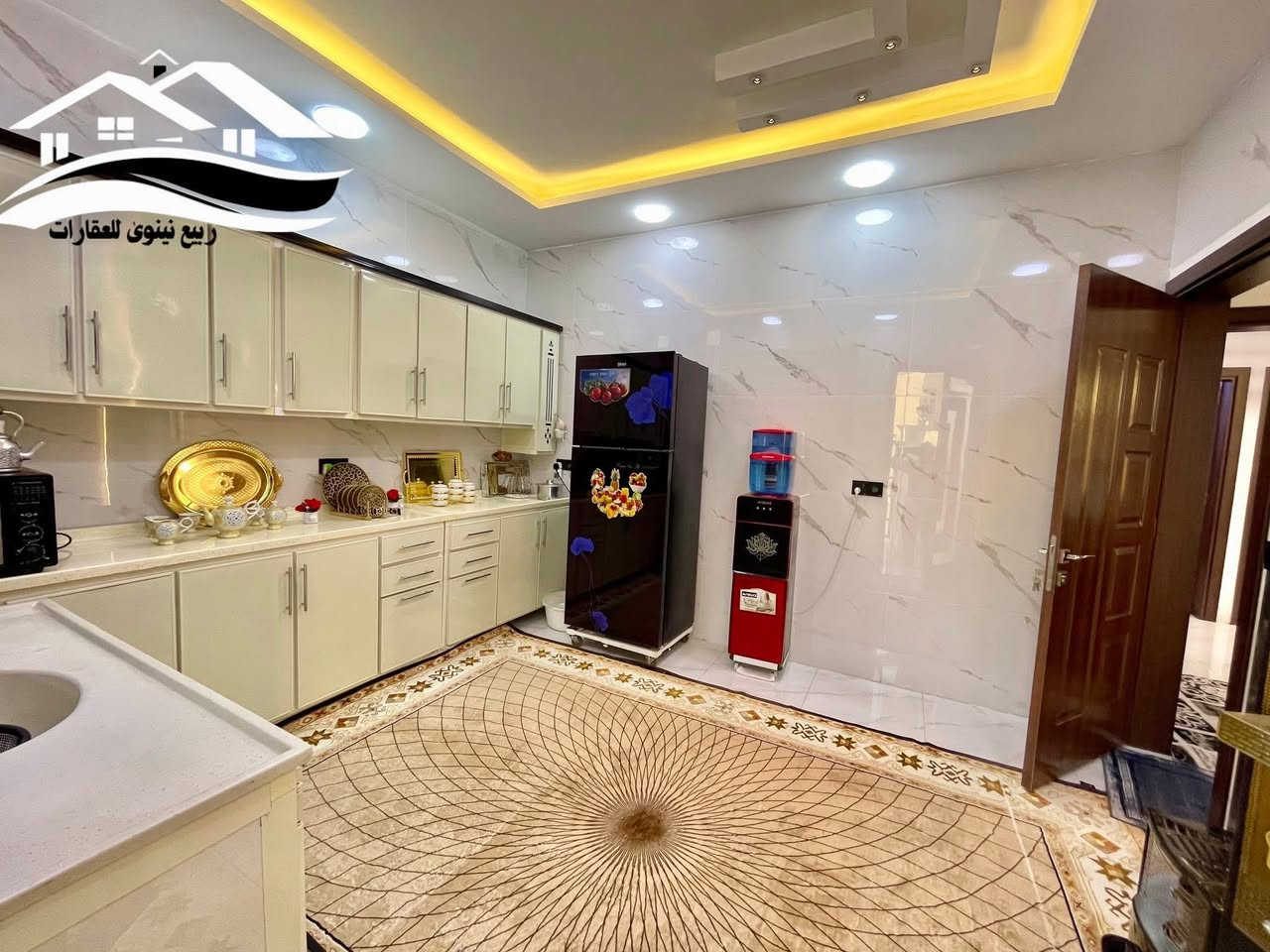 دار للبيع – التعليم العالي / جمعية النور
📏 المساحة: 165م – الواجهة 10م
يحتوي: استقبال هول مطبخ 6 غرف نوم صحيات داخلية وخارجية
📞 للاستفسار:
*********** – *********** – *********** – ***********
مكتب #ربيع_نينوى_للعقارات – ثقتكم سر نجاحنا
