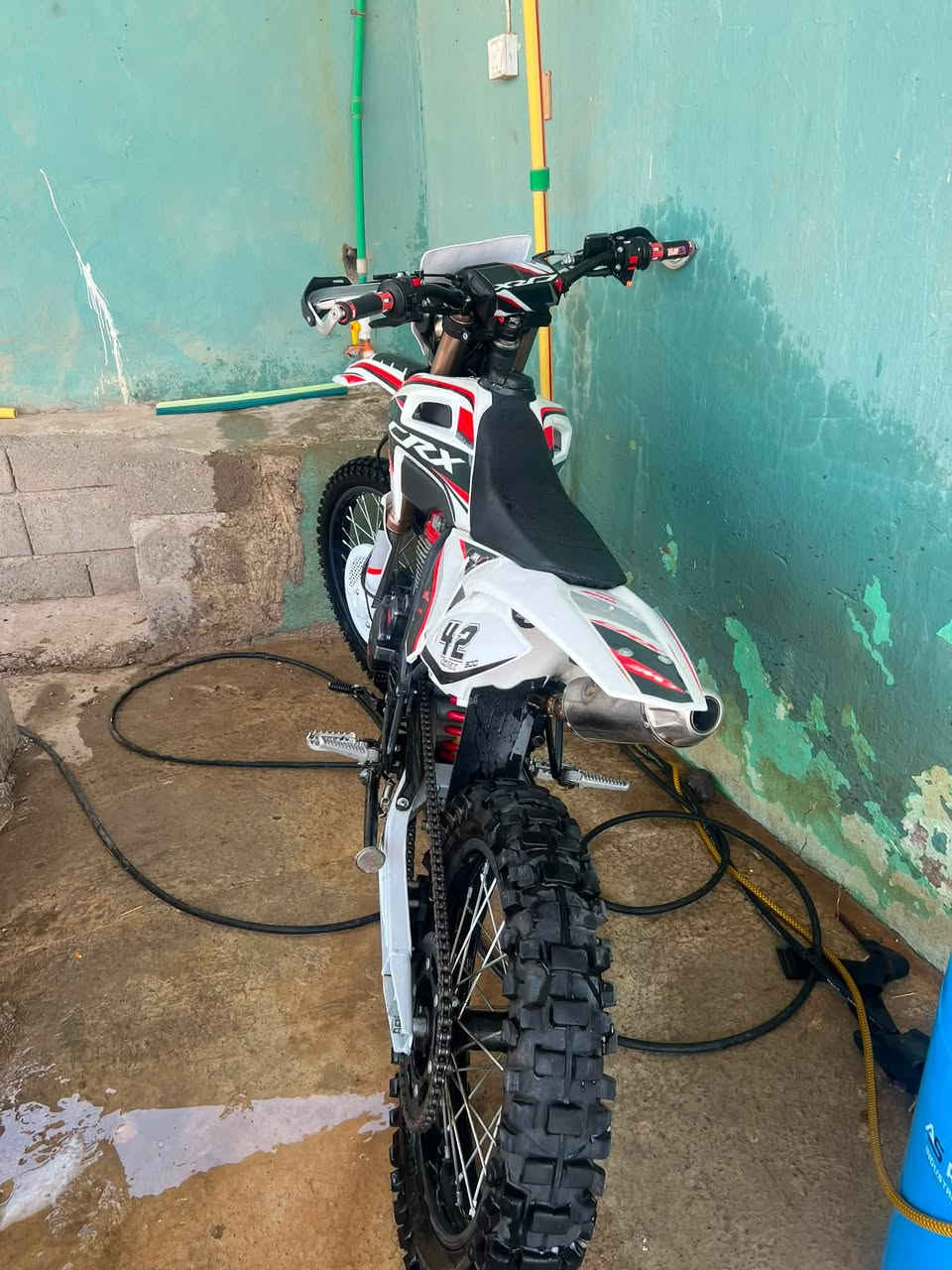 السلام عليكم
.
دراجه قفاز crxمحرك 350cc دراج خير من 
الله نضيفه نشاط فول الموديل2️⃣0️⃣2️⃣5️⃣
دراجه كفاله عامه رقمي للاستفسارات ‭***********‬خاص
