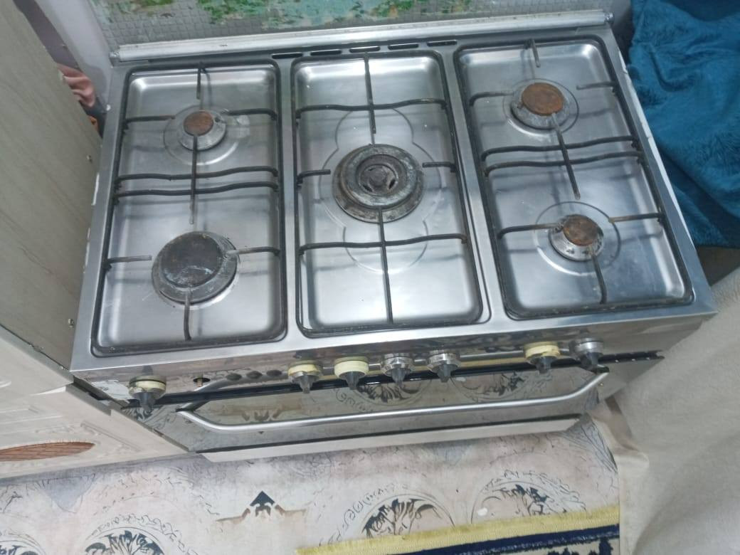 طباخ للبيع العنوان النجف حي النداء للأستفسار الاتصال ع هذا الرقم***********
