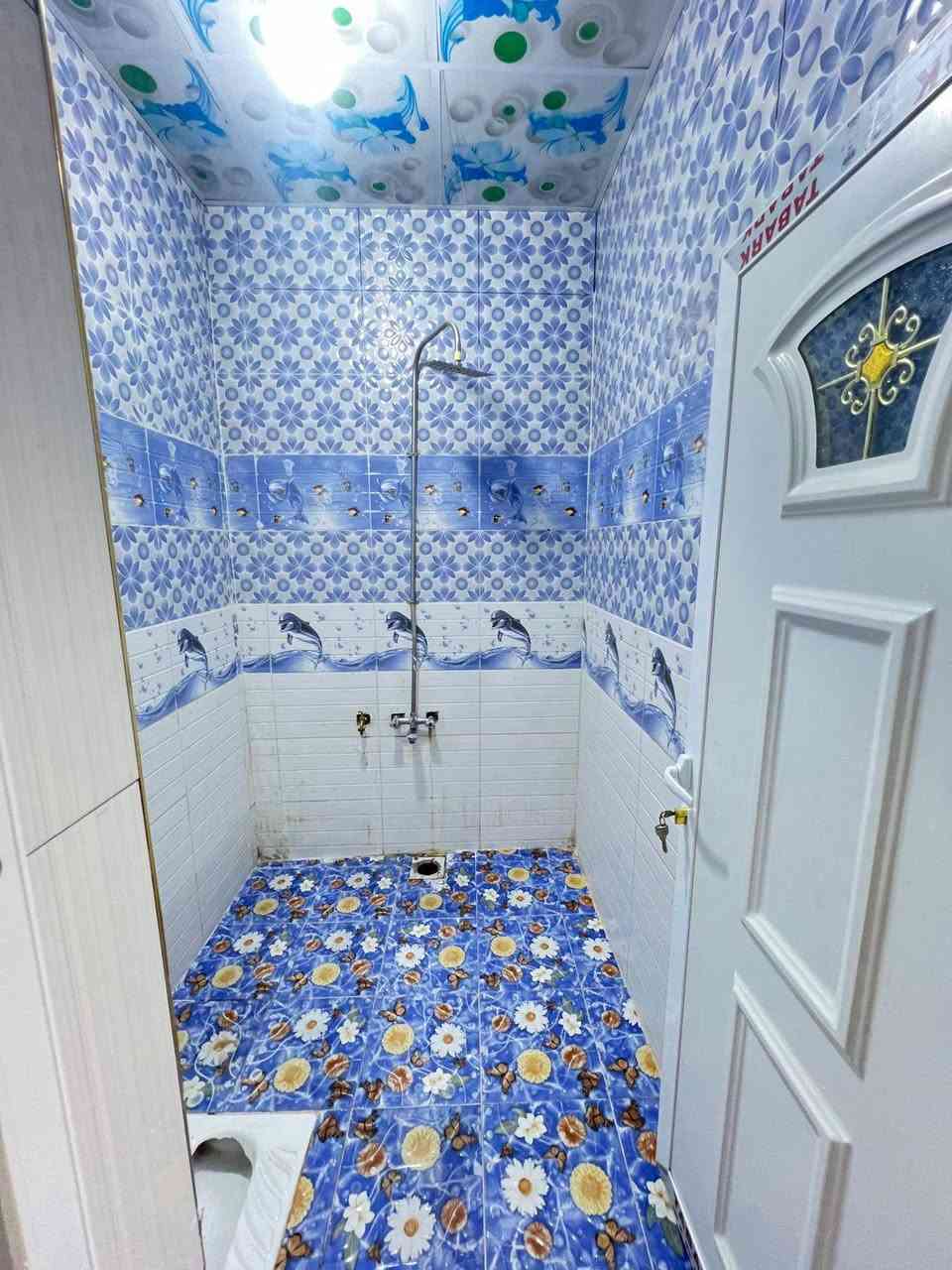 بيت زراعي مساحه170  كونكريت صب بحي نفط مقابل بانزين خانه 
2غرف وبراني ومطبخ وصاله صحيات خارجيه وداخليه 
 وسطح شتايكر 
السعر 80
للاستفسار واتساب 
***********
