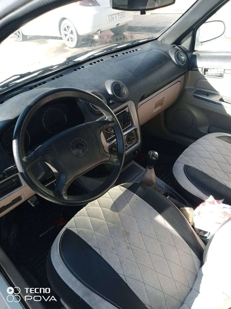 السلام عليكم بيع جيلي CKكير عادي 
محرك وكير شرط بدون صبغ بدون حادث رقم انكليزي كابون بانزين موديل ٢٠١٣ كصة جديدة محرك اصلي حجم ١٦ شرط التحويل سنوية ٢٠٢٩ مكاني موصل السعر ٦٤$
***********
