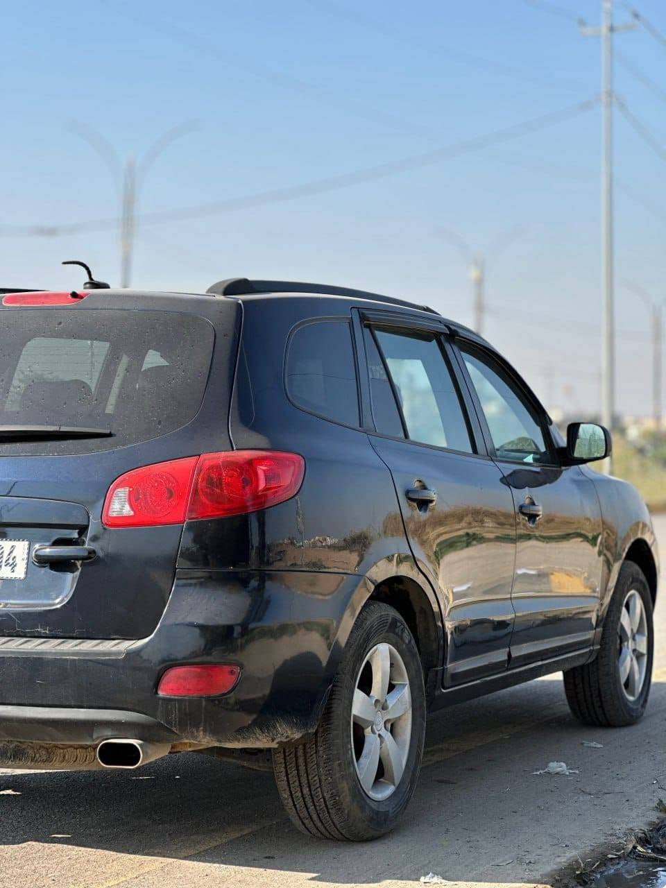 سنتافي 2009 وارد امريكي محرك 6 يعني 2700 ماشيه 200 ضرر قبق صندوگ وداير امامي بارد بسمي اني الشرعي 
شرط تحويل فقط محرك بي صرف الرقم ***********
السعر على الخاص
