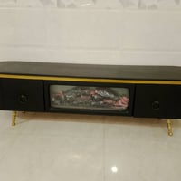 ميز تلفيزون كلش نظيف وجديد فقط ناشره واكفه بي سعر مناسب شرط شخط مابي م...