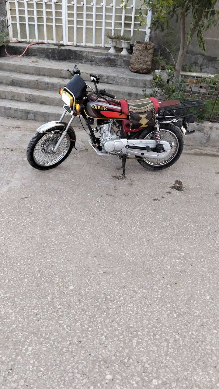 سلام عليكم تايكر 24سونك الاصلي كامله مكمله كله شغاله محرك مكفول من كلشي كهربائياات كله شغاله اواق مال وكيل كامله سعر 640وبيه مجال مكاني حله الاستفسار خاص اوالاتصال علارقم ***********
