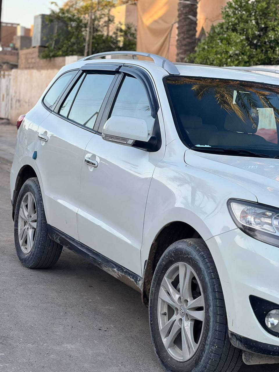 سنتافي موديل 11 خليجي 
مكفوله كفاله عد باب خلفي جهة السكن مبدل بلادي والقديم موجود بي ظربة بصيطة 
رقم بغداد بسمي 
فول موصفات بصمه 
كشنات كهربائية +فتحه السيارة فول مواصفات ماشية 190السعر 150
*********** مكان صلاح الدين قضاءالدور
