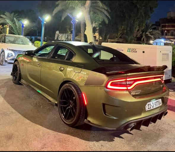 دودج جارجر
الموديل: [ 2019 ]
المحرك: [ V8 5.7 ] 
الممشى: [ 64 الف ميل ]

الحالة: كير مكينه صدر جديد بدون اي نقص السيارة
[ وارد امريكي حادث خفيف سطاب اكسل وطخه جاملغ ايسر.. والايمن سرقه بدون دواخل بدون ايربالك ]

[ الـــــمـــواصــفـــــات ]
سوبر تراك باك 
- السيـارة فول عدا الرادار الامامي والفتحه 
خزن ميموري 
دشبول+بطاين بوب  جلد خياط كشنات مخمل+جلد تدفئه تبريد ستيرن هيتر شاشه جبيره كار بلي رادار مري جانبيه تعتيم حساسات خلفيه 

[ الاضـــــــافــــــاات ]
بلكات + ولف حماوه + فيول بم ريسنك اصلي 
- لايت لد متغير
- ⁠عدسات زنون 
   -لحيه دفيوزر شفقه خلفيه دوس كاربون دبات سود 
- ⁠برمجة سيفتي  ايگل  

- السعر المطلوب [ 23.000$ ] وبيها مجال 
:- سيارة جديده وممتعوبه بانزين فقط محسن + صيانه دوريه استخدام شخصي قليل 

الموقع: [ بغداد - حي الاعلام ] 📍

للتواصل واتس اب او اتصال : [*********** ]
