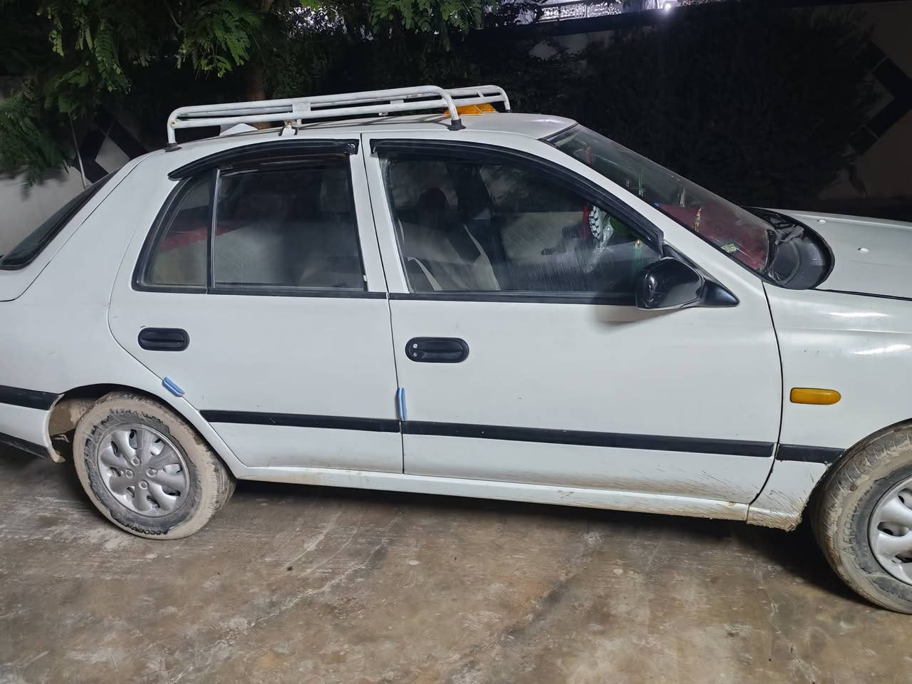 نيسان سني 1992
سياره جاهزه 
تحويل ثاني يوم ب39وبيها مجال حك الجيه 
العنوان سامراء 
***********
