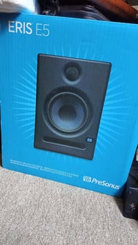 سماعات ستوديو • نظيفات • بالكارتونه