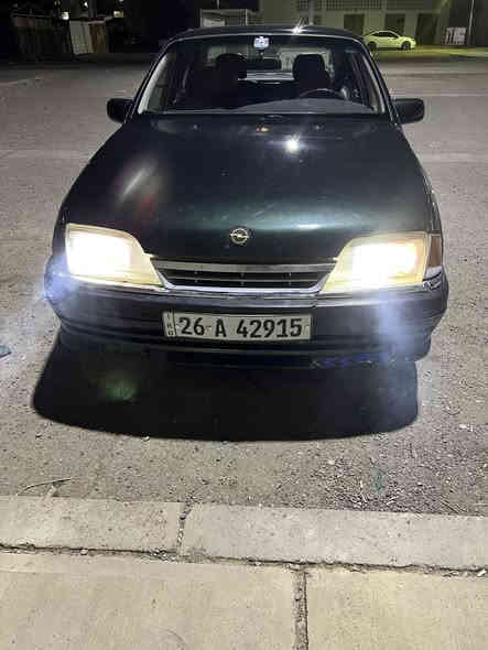 اوبل اوميكا موديل 1992
محرك 2000كير عادي شرط كير محرك صدر 
داخل نظيف رقم صلاح الدين انكليزي 
سنوية ل2029
29ورقة
***********📞
