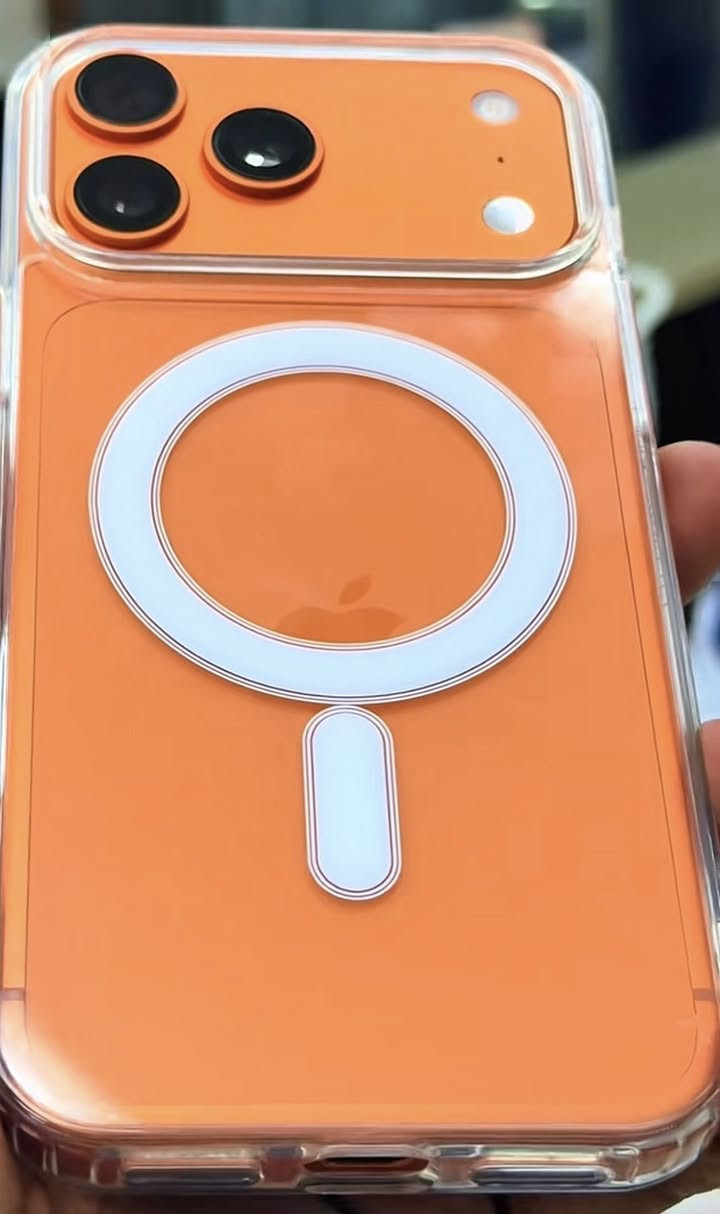 ايفون17 برو ماكس خط واحد نضافه 100 بطاريه 100 مكاني كربلاء هاتف *********** سعر 1850 وبي مجال  قليل  وياه لاسق كامرت خلفيه اصلي مع لزكة شاشه اصلي وكفر
