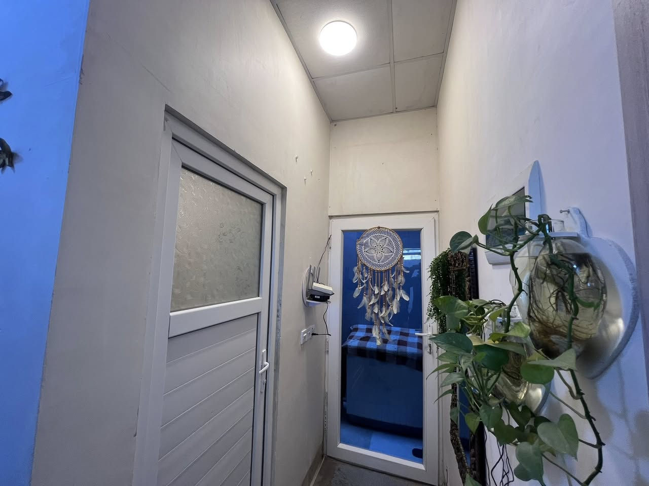 دار للبيع مساحه ١٣٠ مربع ركن موقع أسواق انور زراعي قريب الشارع طابقين ٤غرف نوم ستقبال مطبخ صحيات خارجي داخلي 
طابق الثاني هيكل طابق الثاني جاهز سعر ٧٠مليون اي ستفسار اتصال ***********
