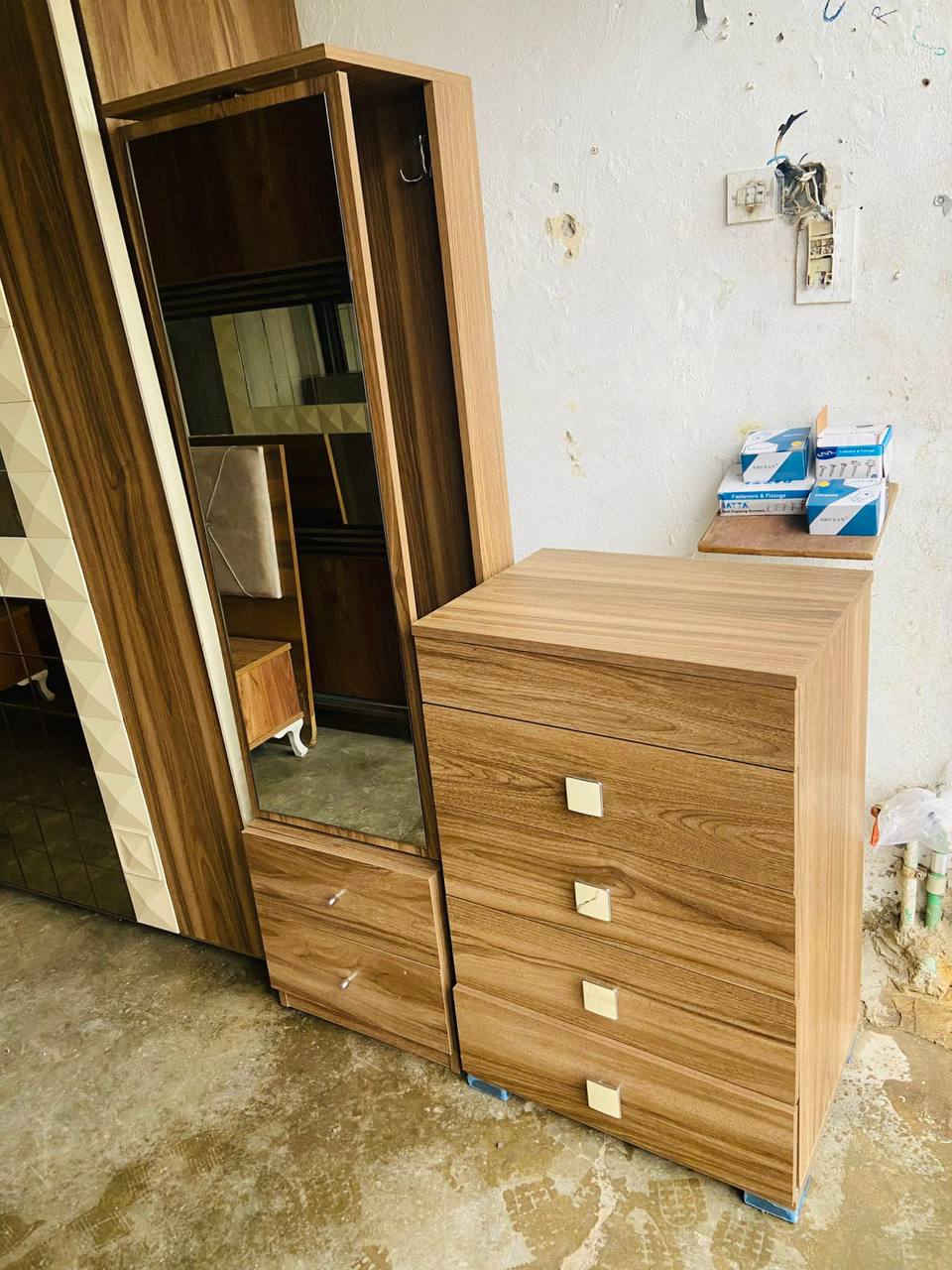 غرفة نوم تركي درجة اولى سبع قطع سعره 450000 مع الشد والنقل كامل داخل الموصل لا يفوتكم 😍🔥

للتواصل : ***********

واتساب : *********** او على الخاص
