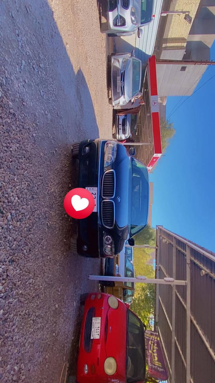 سلام عليكم ورحمة الله وبركاته 
بي ام باخرة 2005 740i سيارة بيه حادث معمرة تعمير متعوب عليه تدفئة تبريد ثلج  مواصفات الباخرة معروفة 
السعر ١١٠ وبيه مجال بسيط ***********
