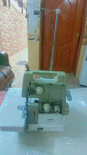 مكينه جمسي الباب الأول نظيفه جدا وماطورها اقتصادي كاتم سعرها ٢٠٠ ألف
و مكينه واوفر منزلي نوع برذر سعرها ١٥٠ مكاني حي اور 
للإستفسار على الرقم ***********
