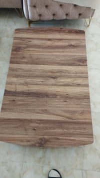 ميز خشب • قابل للتوسيع • بدون كراسي