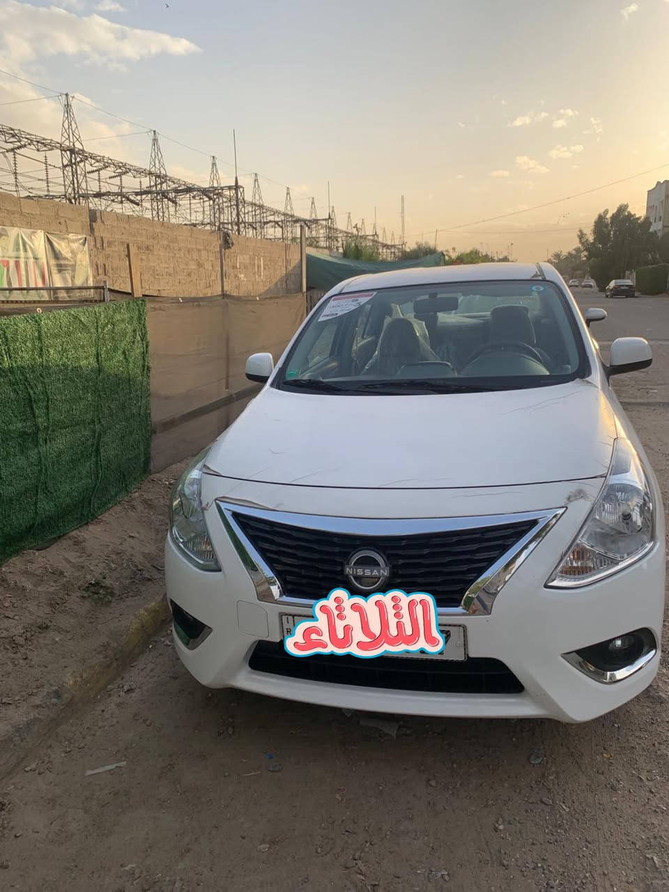 السلام عليكم نيسان سني هندي ام البليته الزركه 
مديل ٢٤ ماشيه ٢٥ سياره جديده بعدهه بلضمان كير مكينه مكفولات تايرات صدر كله بعده جديد رقم بغداد ب اسمي بيهه باب مبدل وقبق البانزين داير بارد وصبغ رقم صاحب السياره***********واتساب موجود
