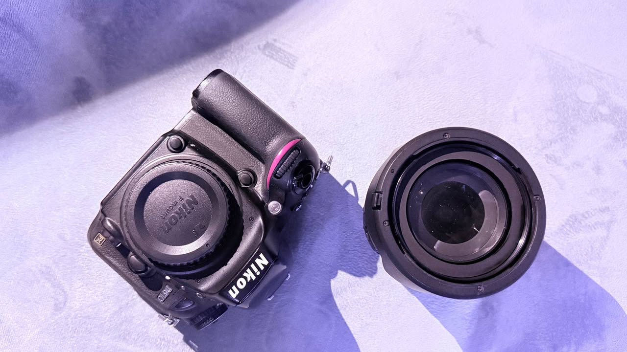 السلام عليكم
للبيع / كامرة D610 فول فريم

السعر /750 الف 

***********

نجف  توصيل ماكو
