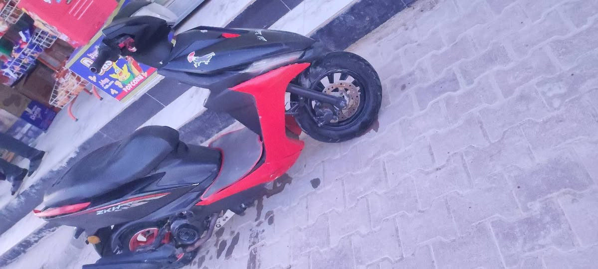 سلام عليكم شباب دراجه ماكس دراجه نظيفه مثل ما تشوفوها بالصوره مكان كربلاء قضاء الحر هذا رقم الهاتف ***********
