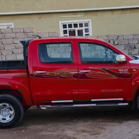 عندي بيكم هايلوكس فور ويل موديل 2010 بيها صبغ اربع قطع المحرك بيه نفخ ...