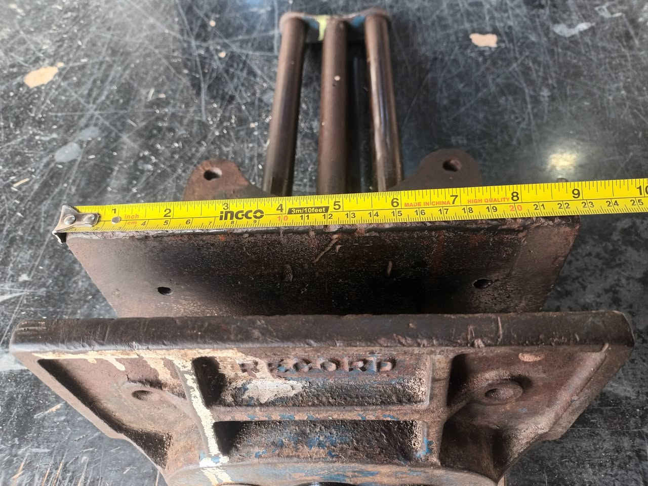 من رخصة الادمن المحترم منكنات وحدة ريكود انكليزي مؤسسة و وحدة ادوات و وحدة مال بطالة مكتوب نوعيته الاتصال على ***********
