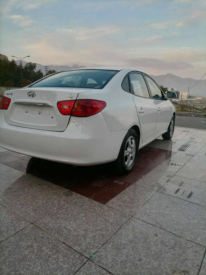 ئاڤانتی 2008  ///    ***********
بڕاوەی دوبەی
تۆماتیک
کارەبایی
تەبرید گەرم و سارد
گێڕ و مەکینە بەشەرت
پێش و پشتی کەپسە دەعمی نیە
کامل جایز کراوە و بێ مەسرەفە
سەقفی وەك شووشەیە
دەعامی بۆدەعامی بەشەرت .

نرخی      //    49 مەجال
بۆ پەیوەندی    //    ***********
 تیلگرام وتساپ رانية, السليمانية
