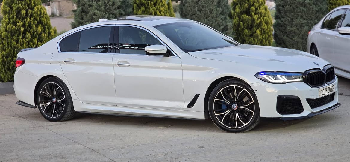 Bmw 530i 2018 m pakij
بدون صبوغ  ماشي ٩٨ الف ميل 
***********
***********
