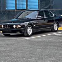 بي إم 525i • ١٩٩٢ • فتحة سقف